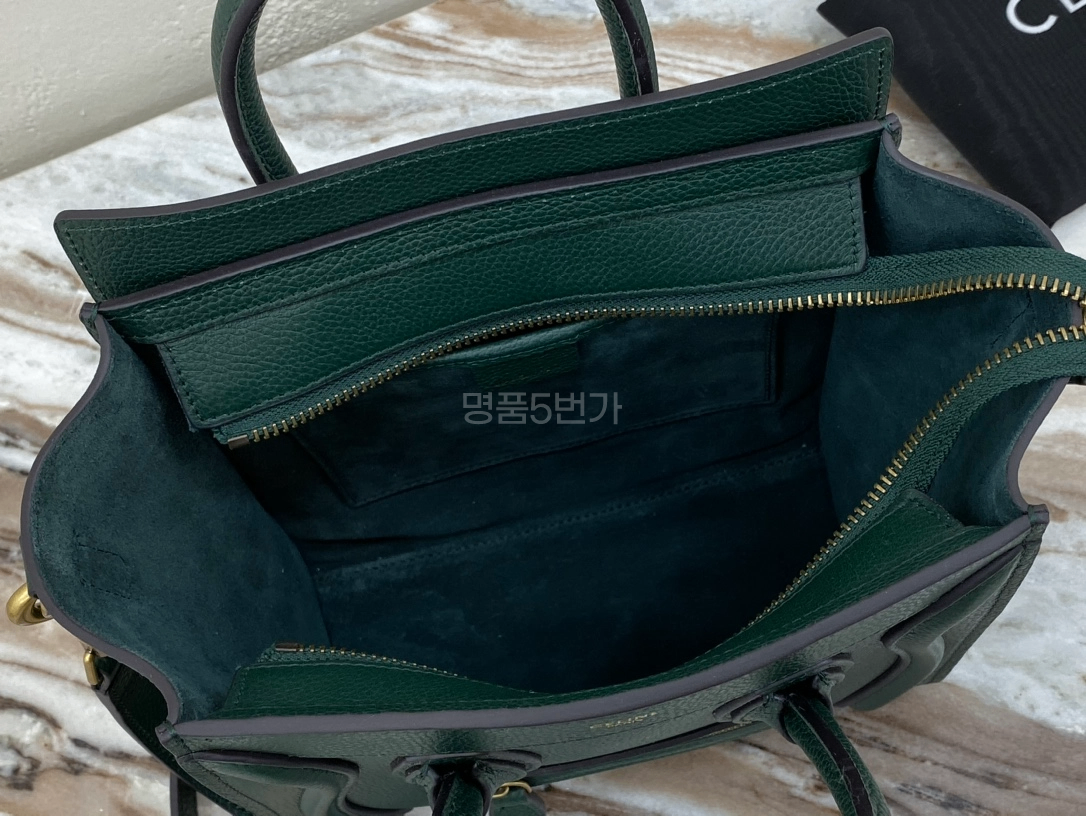 셀린느 나노 러기지백 드럼 카프스킨 골드그린 상품 이미지 12